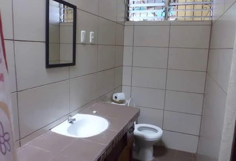 پانسیون Hostal Vacaciones Nicas