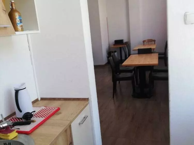Hostel Valcea