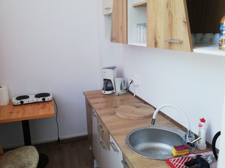 Hostel Valcea