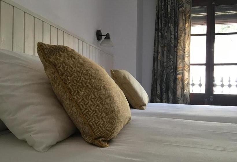 پانسیون L Hostalet D Arbolí