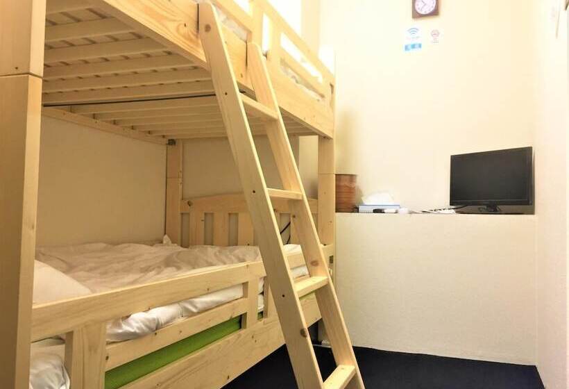 הוסטל Space Ajito