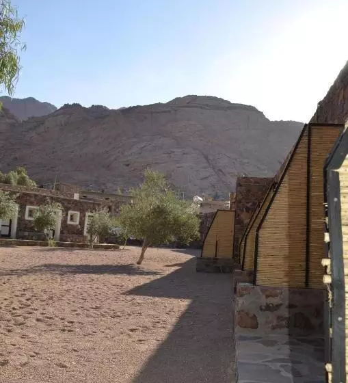 هتل Sheikh Mousa Bedouin Camp