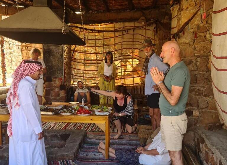 هتل Sheikh Mousa Bedouin Camp