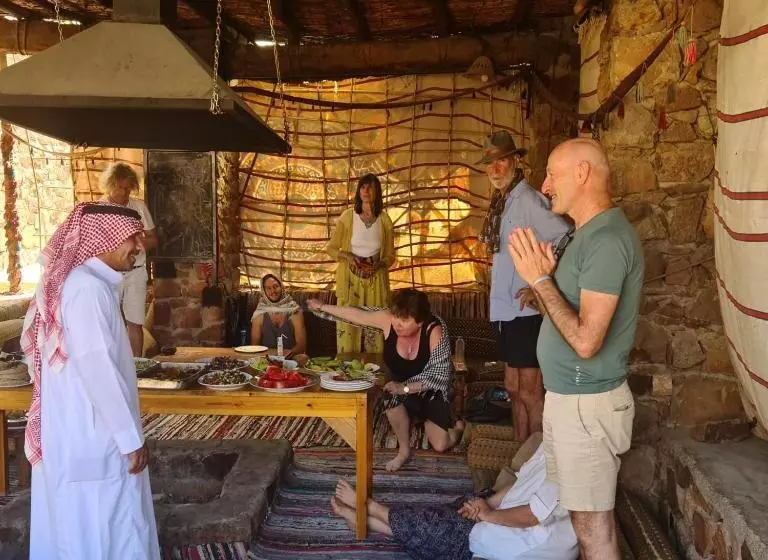 هتل Sheikh Mousa Bedouin Camp