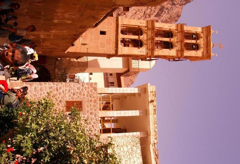 هتل Sheikh Mousa Bedouin Camp