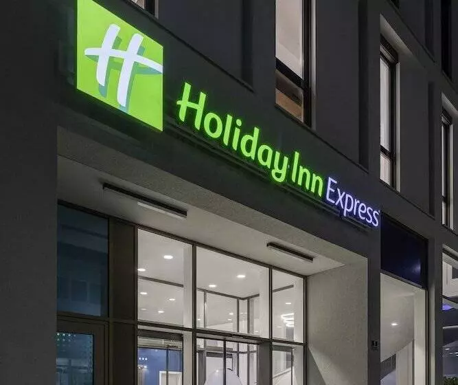 ホテル Holiday Inn Express   Regensburg, An Ihg