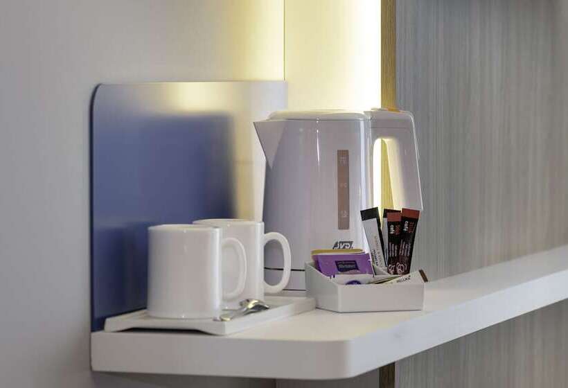 ホテル Holiday Inn Express   Regensburg, An Ihg