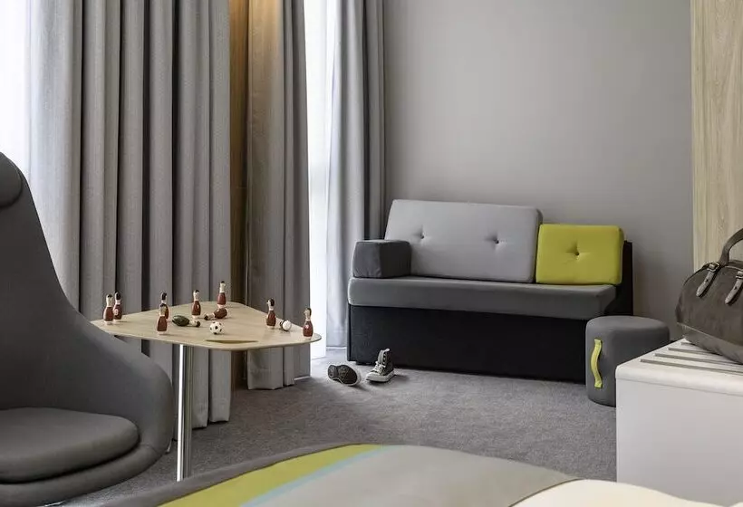 ホテル Holiday Inn Express   Regensburg, An Ihg