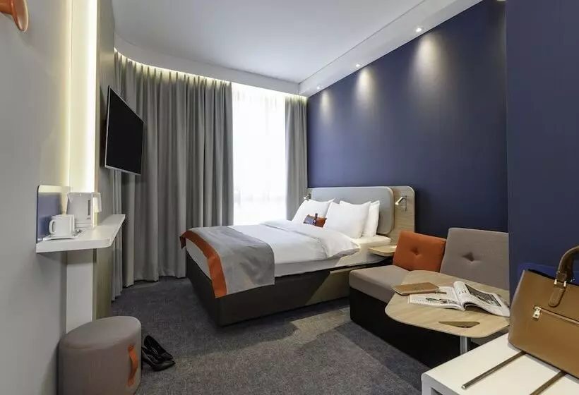 ホテル Holiday Inn Express   Regensburg, An Ihg