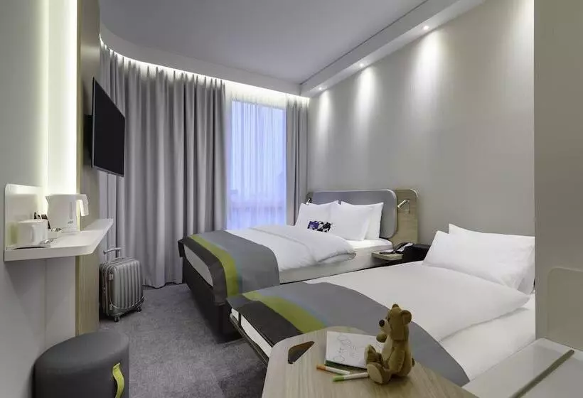 ホテル Holiday Inn Express   Regensburg, An Ihg