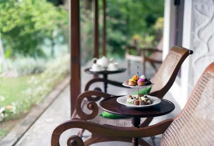 Hotelli Rosyth Estate House