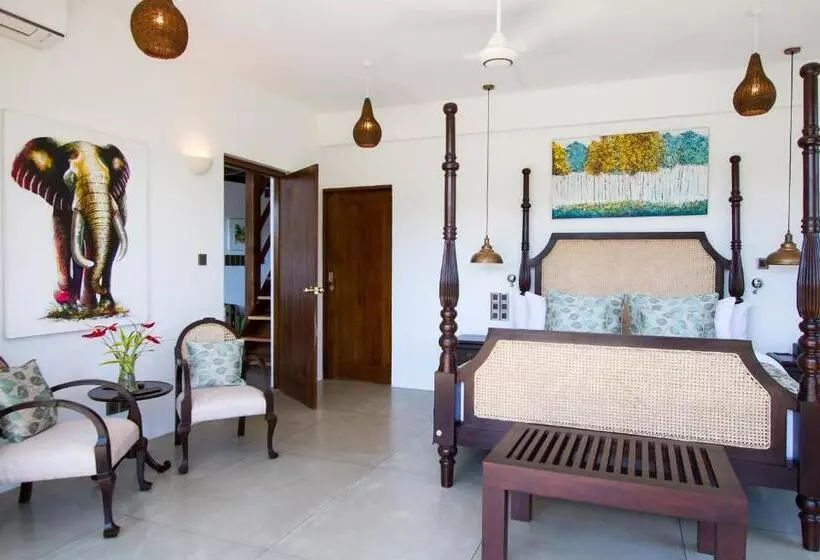 Hotelli Rosyth Estate House