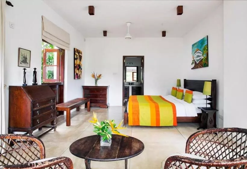 Hotelli Rosyth Estate House