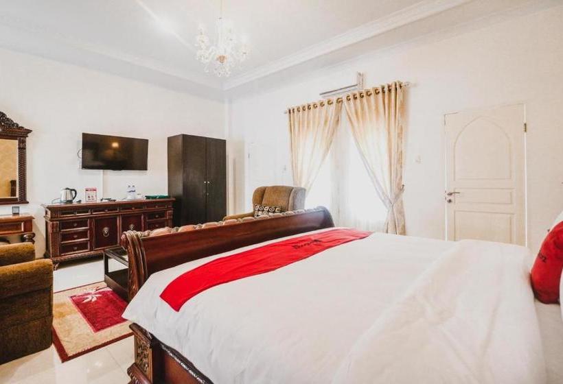 پانسیون Reddoorz Plus Syariah @ Jalan Brigjend Katamso Medan