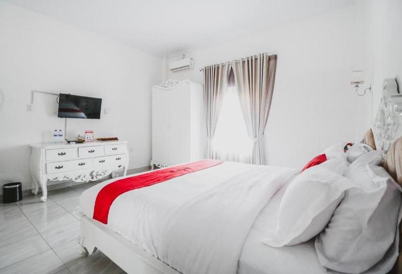 پانسیون Reddoorz Plus Syariah @ Jalan Brigjend Katamso Medan