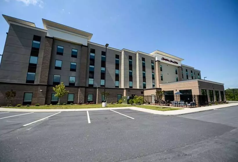 Hotelli Hampton Inn & Suites Lenoir