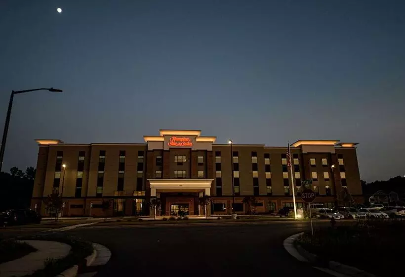 Hotelli Hampton Inn & Suites Lenoir