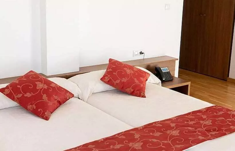 Hotelli Palacio Barón De Andilla