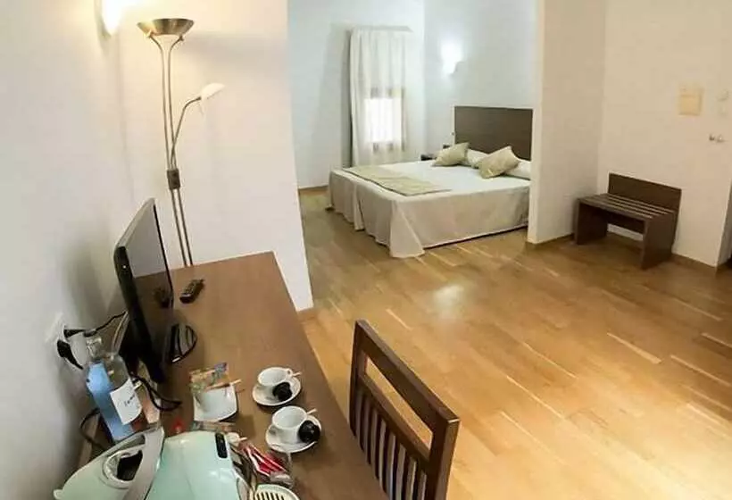 Hotelli Palacio Barón De Andilla