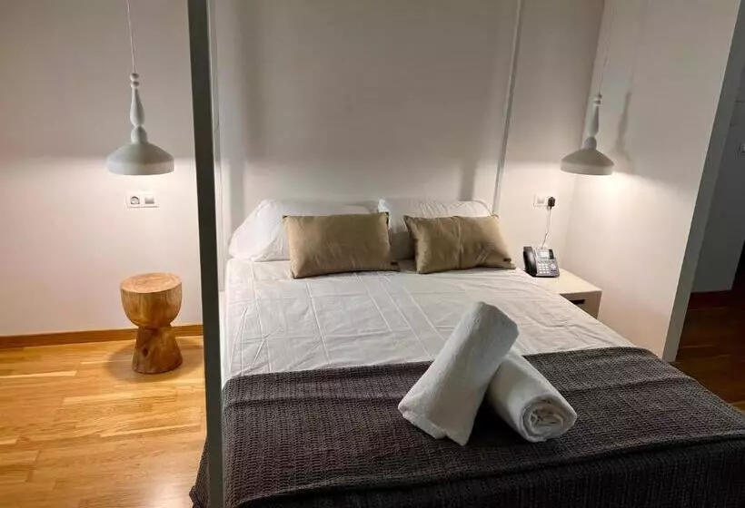 Hotelli Palacio Barón De Andilla