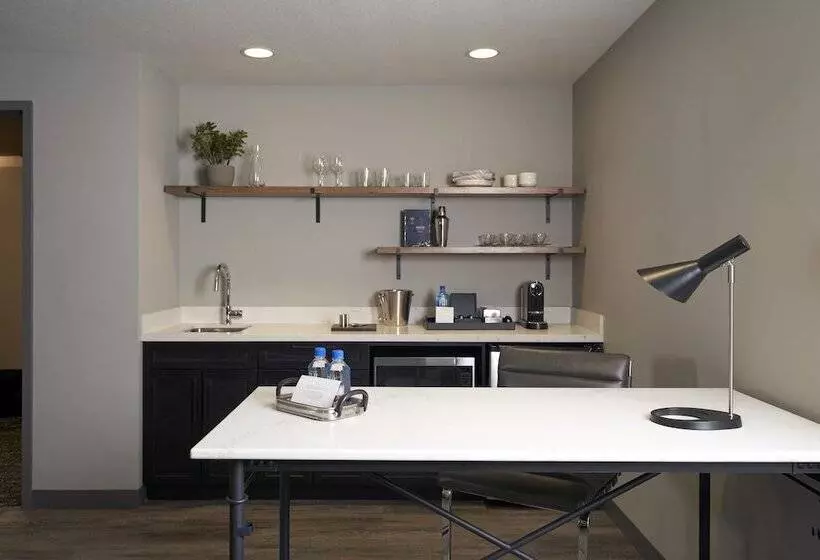 Archer Hotel Seattle/redmond