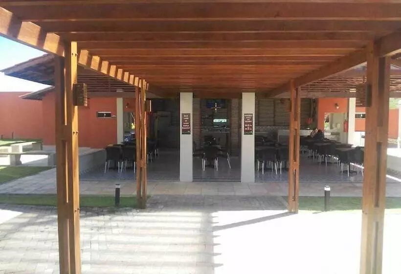 Hotelli Encosta Do Horto