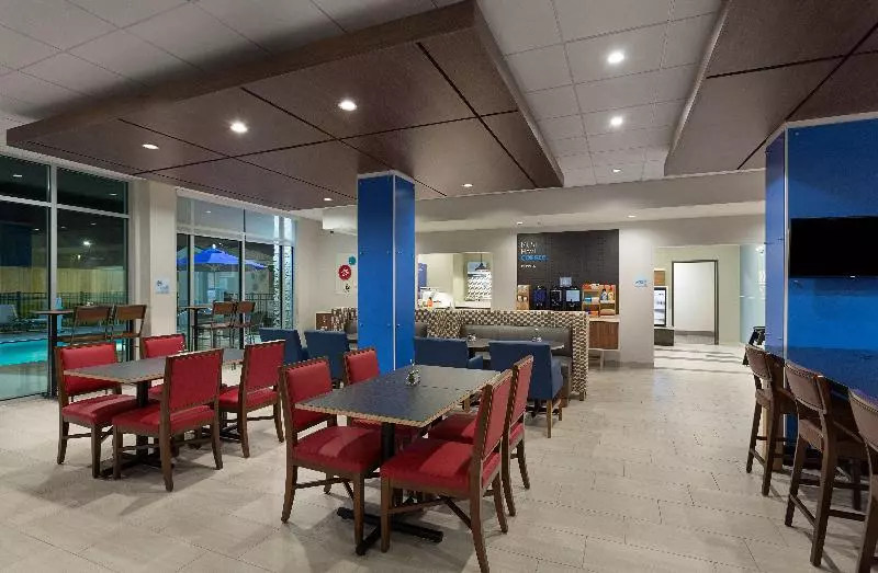 ホテル Holiday Inn Express Lake Park By Ihg