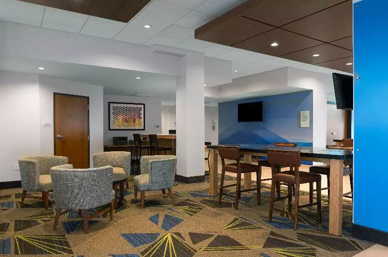 ホテル Holiday Inn Express Lake Park By Ihg