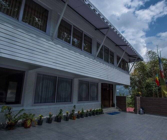 בית מלון כפרי Mount Himalayan