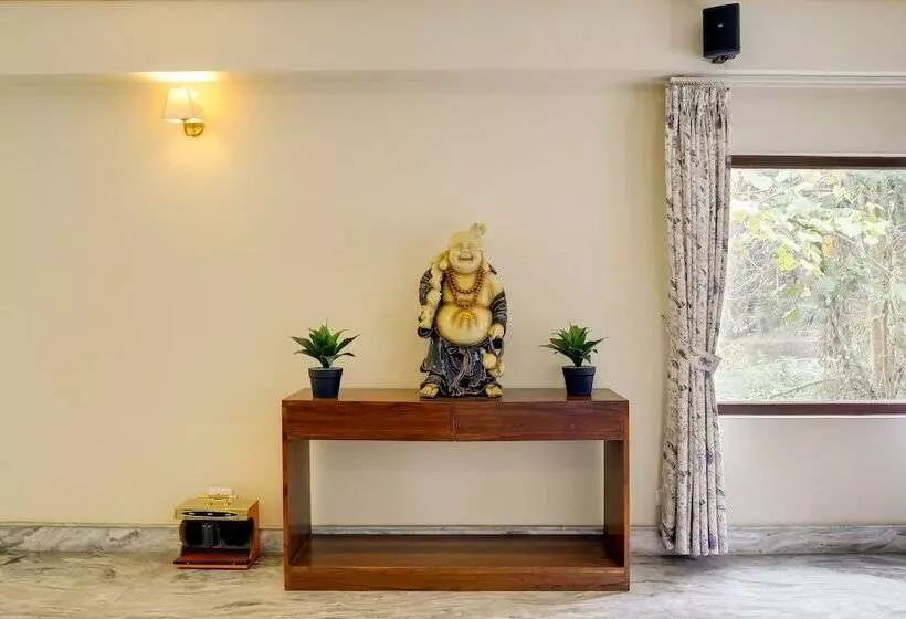 هتل Mount Himalayan