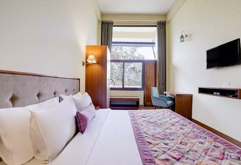 هتل Mount Himalayan