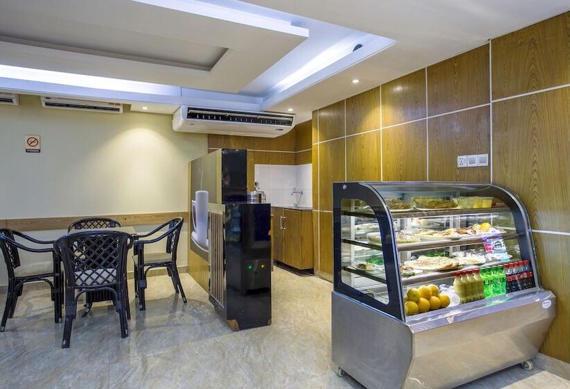 هتل The Capital Ltd