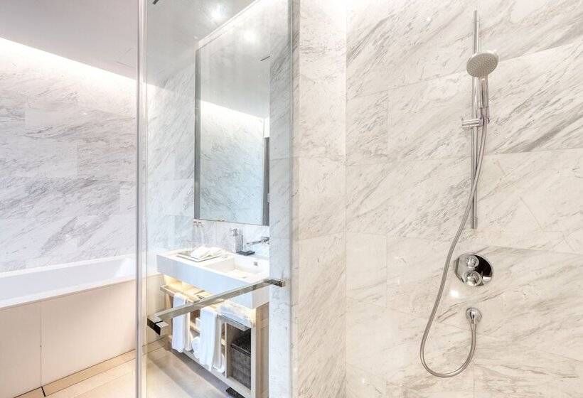 فندق Twinpalms Montazure Phuket Resort