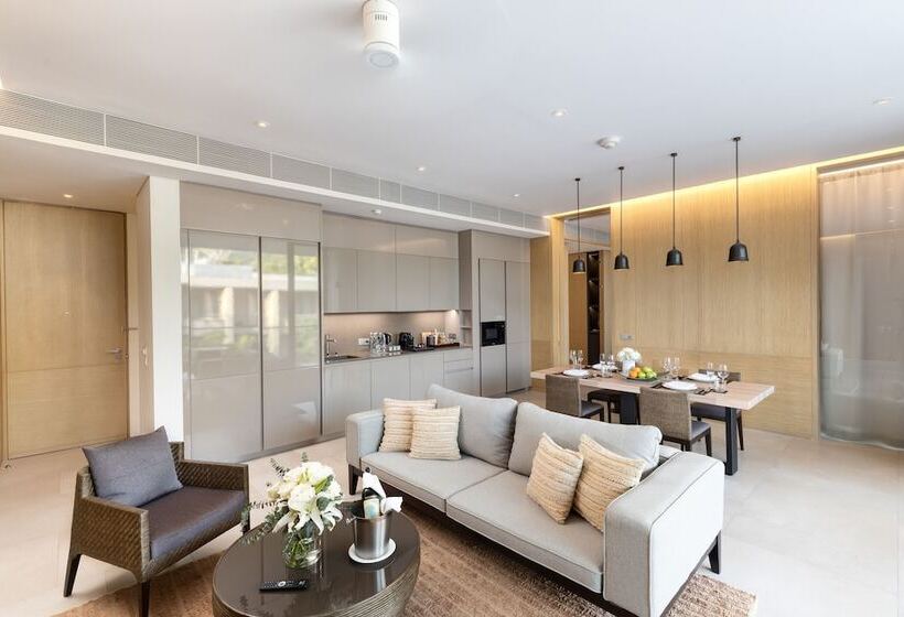 فندق Twinpalms Montazure Phuket Resort