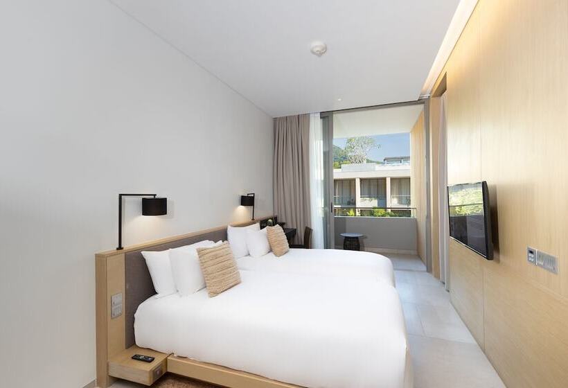 فندق Twinpalms Montazure Phuket Resort