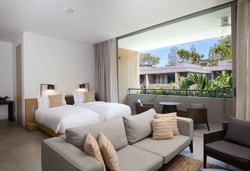 فندق Twinpalms Montazure Phuket Resort