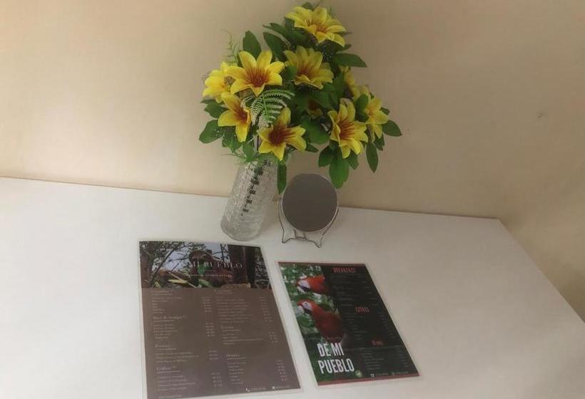 فندق صغير Casa Encantada Rooms   Dbl Room   Aire Acondicionado   Wifi   Parking   Private Bathroom