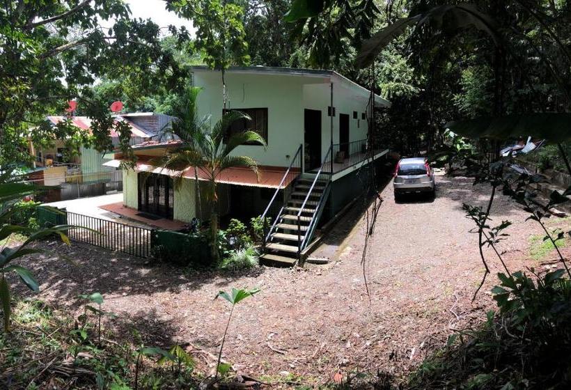 فندق صغير Casa Encantada Rooms   Dbl Room   Aire Acondicionado   Wifi   Parking   Private Bathroom