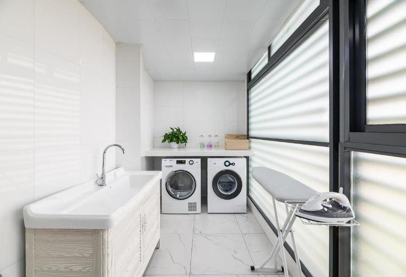 Отель Grand Mercure Hangzhou Qiantang