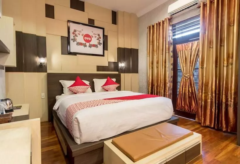 ホテル Naufal Guest House Syariah