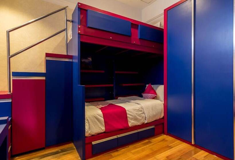 בית מלון כפרי Naufal Guest House Syariah