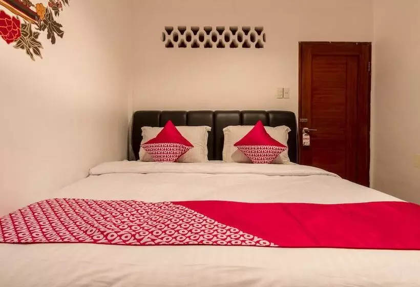 ホテル Naufal Guest House Syariah