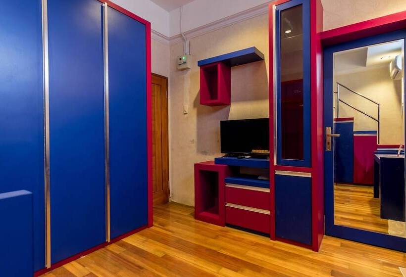 בית מלון כפרי Naufal Guest House Syariah