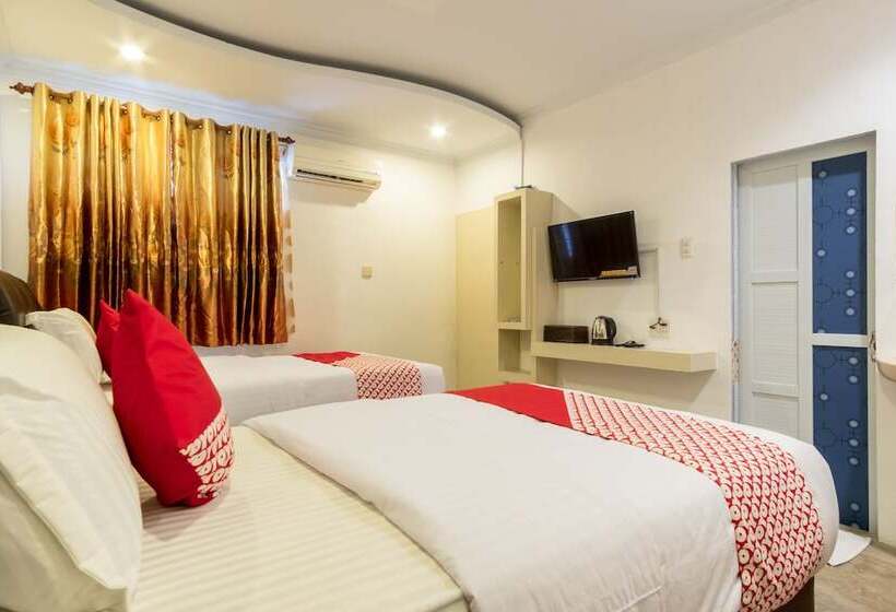 בית מלון כפרי Naufal Guest House Syariah