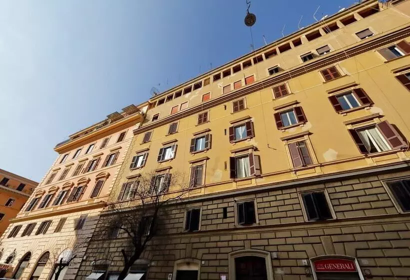 پانسیون Deluxe Rooms And One Chilling Jacuzzi Suite Guesthouse