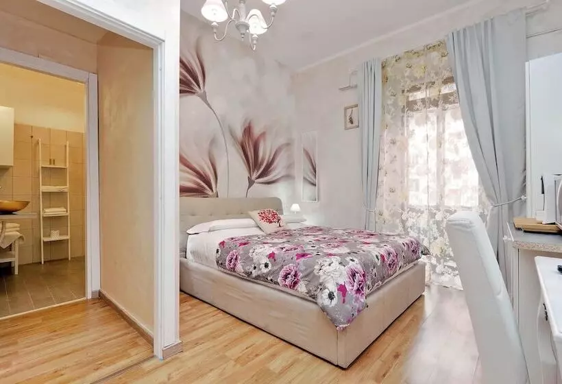 پانسیون Deluxe Rooms And One Chilling Jacuzzi Suite Guesthouse