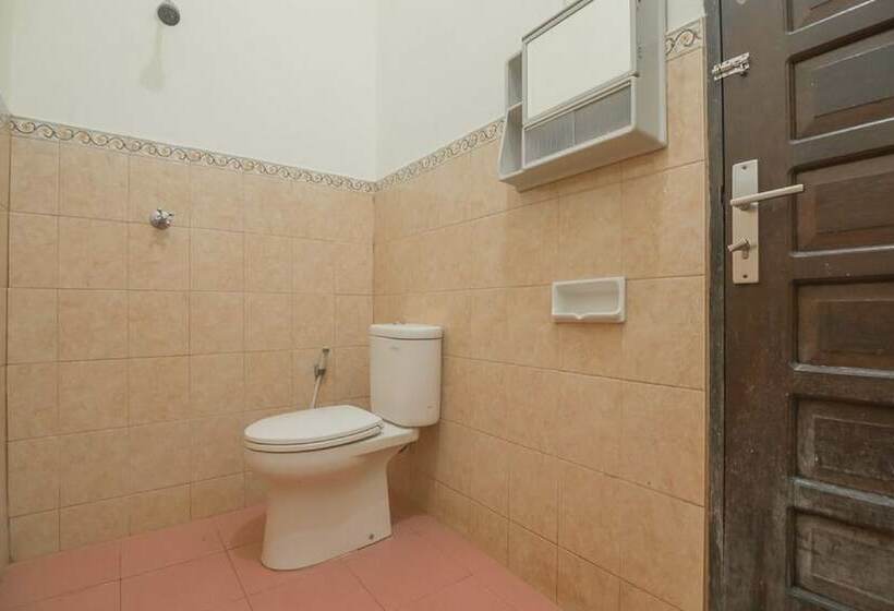 ペンション Reddoorz Near Sepinggan Airport Balikpapan 2