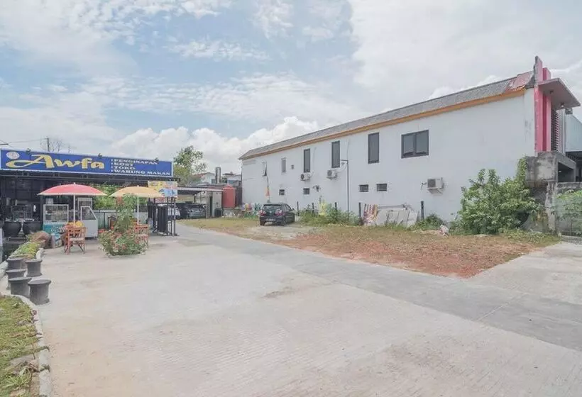 ペンション Reddoorz Near Sepinggan Airport Balikpapan 2
