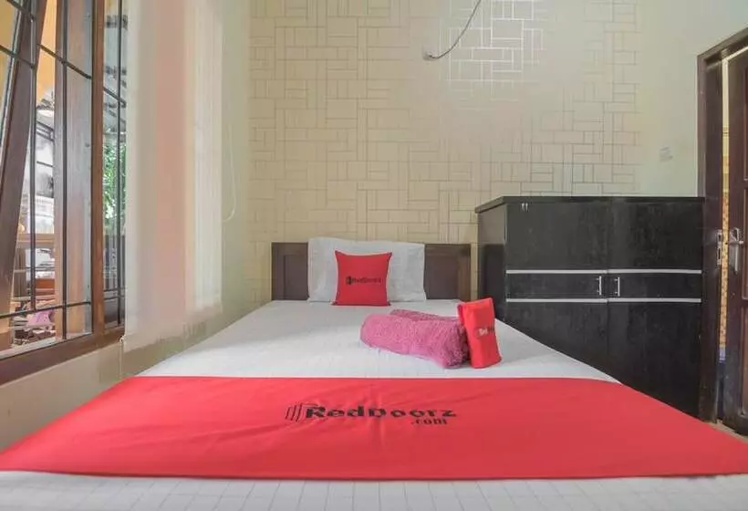 ペンション Reddoorz Near Sepinggan Airport Balikpapan 2