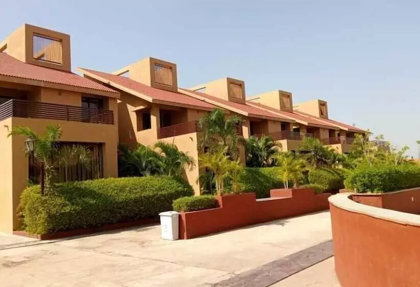 تختخواب و صبحانه Pride Resort & Convention Centre